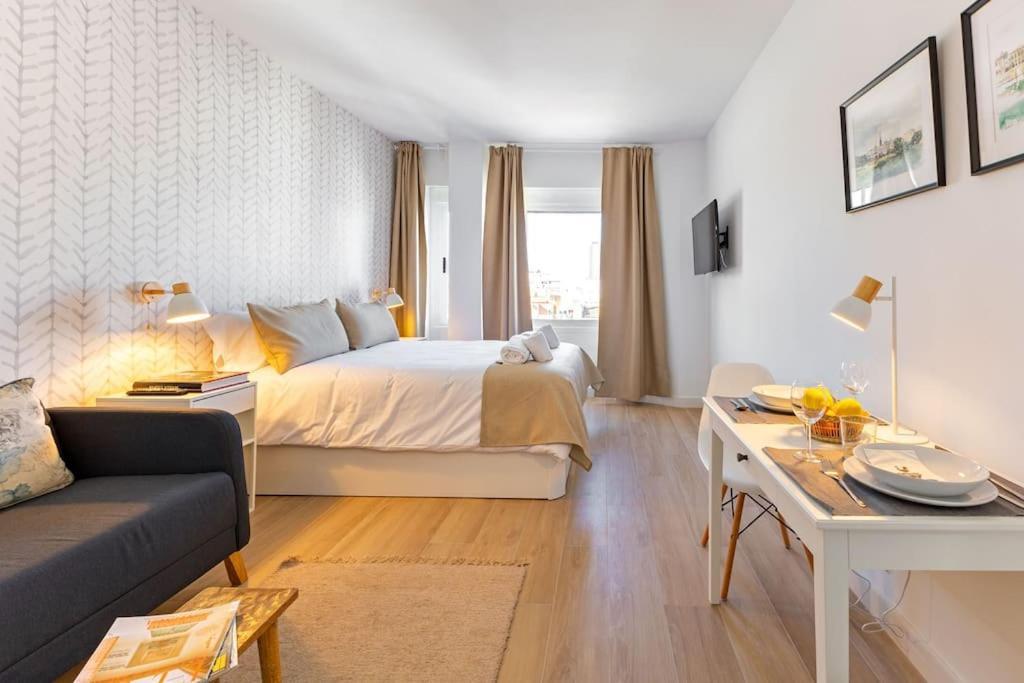 New Suite Reformada Con Excelente Ubicacion เซบีญา ภายนอก รูปภาพ
