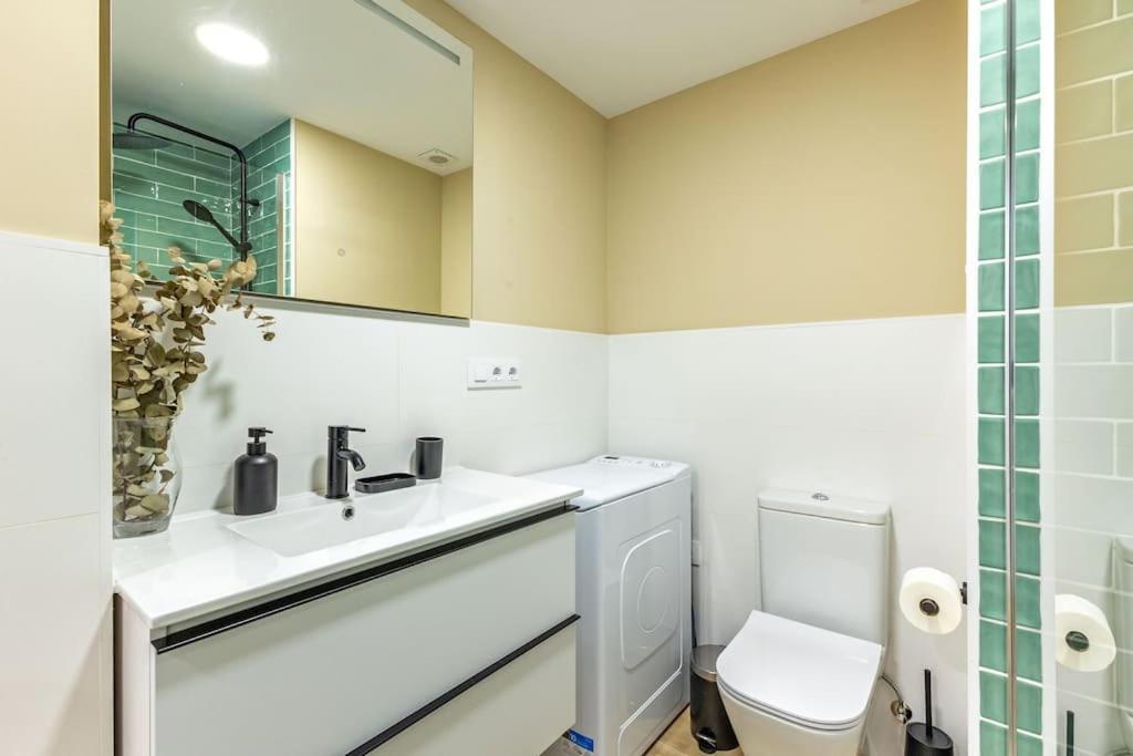 New Suite Reformada Con Excelente Ubicacion เซบีญา ภายนอก รูปภาพ