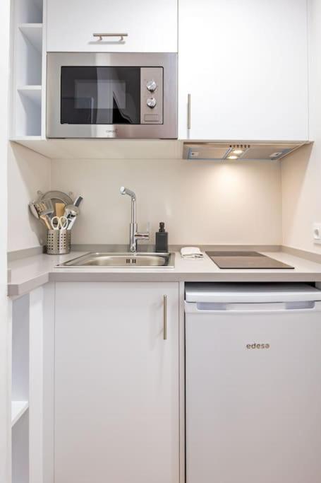 New Suite Reformada Con Excelente Ubicacion เซบีญา ภายนอก รูปภาพ