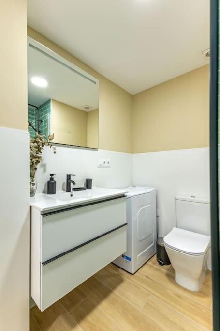 New Suite Reformada Con Excelente Ubicacion เซบีญา ภายนอก รูปภาพ