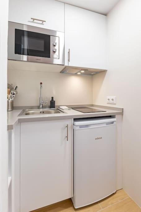 New Suite Reformada Con Excelente Ubicacion เซบีญา ภายนอก รูปภาพ