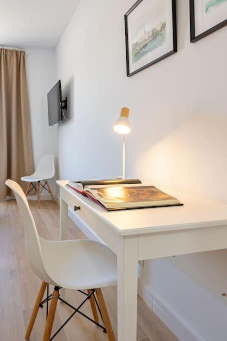 New Suite Reformada Con Excelente Ubicacion เซบีญา ภายนอก รูปภาพ
