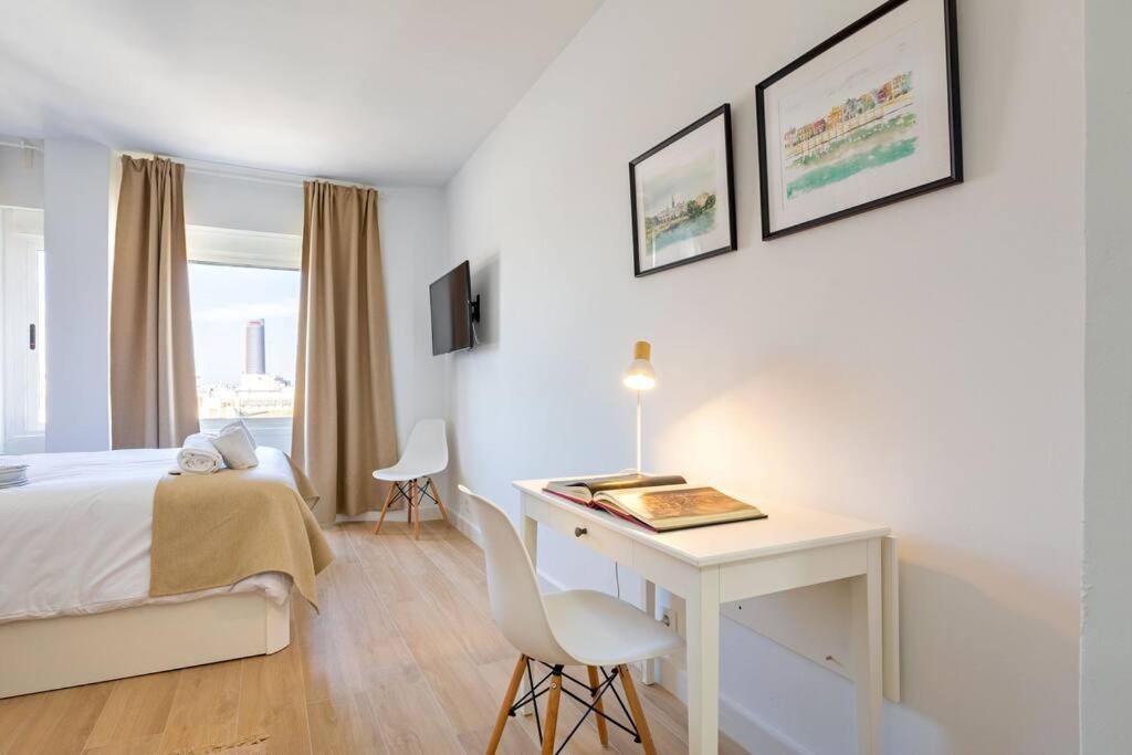 New Suite Reformada Con Excelente Ubicacion เซบีญา ภายนอก รูปภาพ