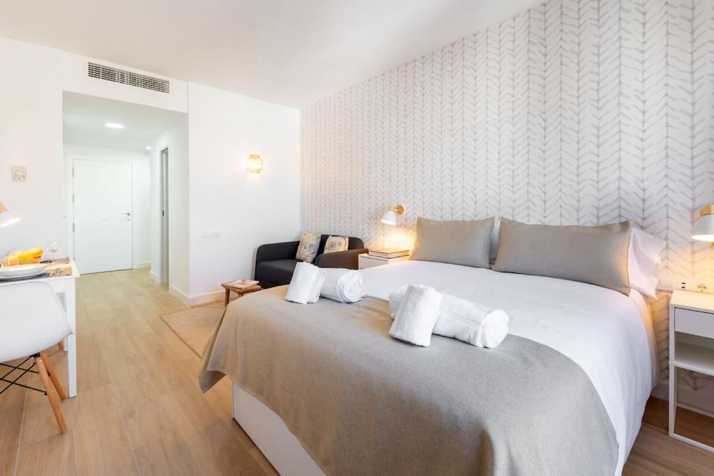 New Suite Reformada Con Excelente Ubicacion เซบีญา ภายนอก รูปภาพ