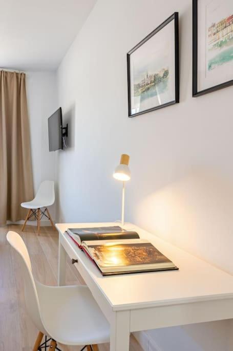 New Suite Reformada Con Excelente Ubicacion เซบีญา ภายนอก รูปภาพ